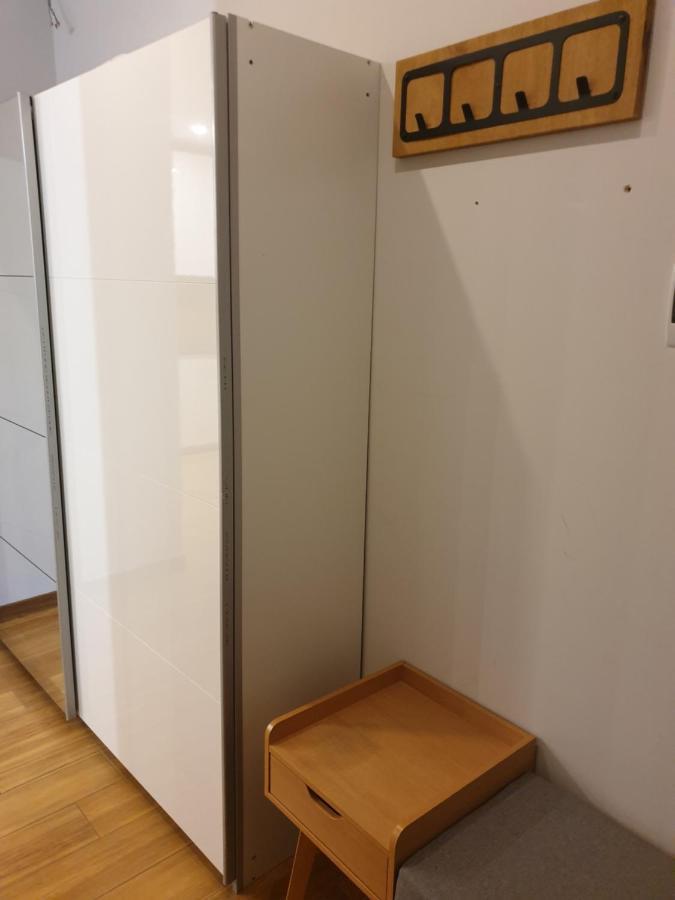 Maly Apartament W Zieleni Blisko Jeziora شرودا فيلكابولسكا المظهر الخارجي الصورة