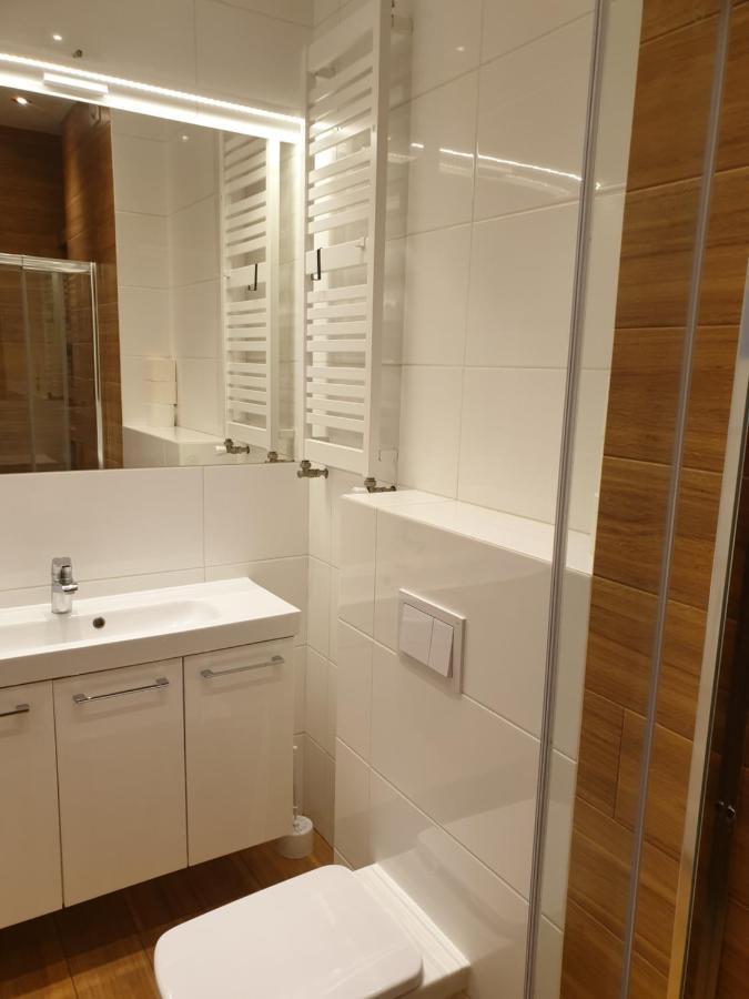 Maly Apartament W Zieleni Blisko Jeziora شرودا فيلكابولسكا المظهر الخارجي الصورة