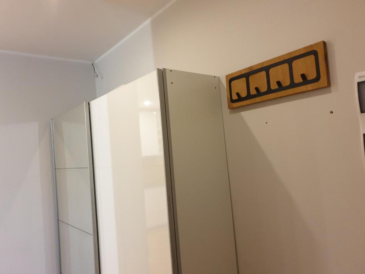 Maly Apartament W Zieleni Blisko Jeziora شرودا فيلكابولسكا المظهر الخارجي الصورة